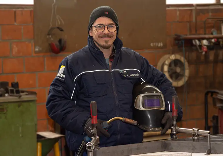 Karriere als Metallbauer:in bei  Janßen Metallbau Xanten – Treppen, Geländer und Balkone auf Maß bauen.